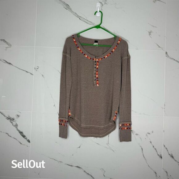 Free People We The Free Tan Henley Thermal Top Sz S cuff embroidered Aztec​ - Picture 1 of 9